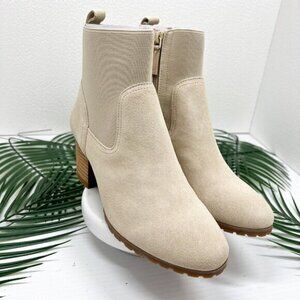 Violet & Red Tan Loaded Knit Cuff Round Toe Stacked Heel Bootie Size 6.5 NWOB